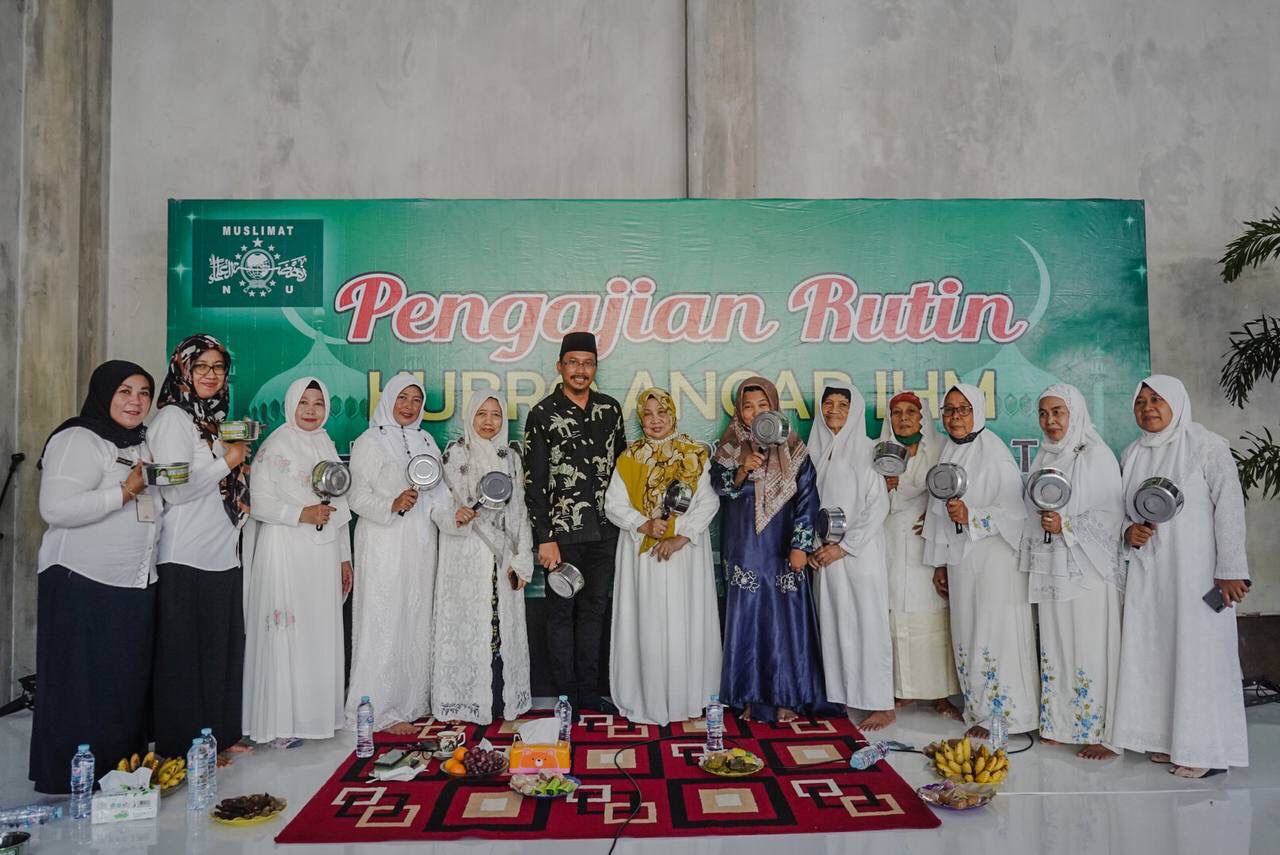 Bupati Ahmad Mudhlor Ali Menghadiri Acara Kubro Muslimat di Kletek Taman