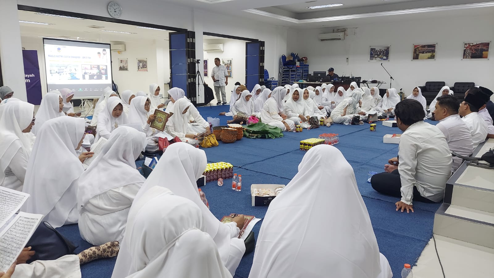 Resmikan Jamaah Khotmil Quran, Cara NasDem Tirakati Kemenangan Anies di Jatim